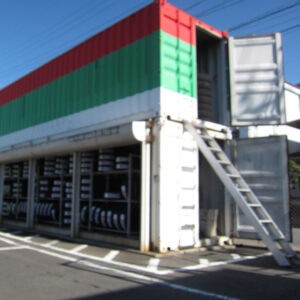 タイヤ館の中古コンテナ活用